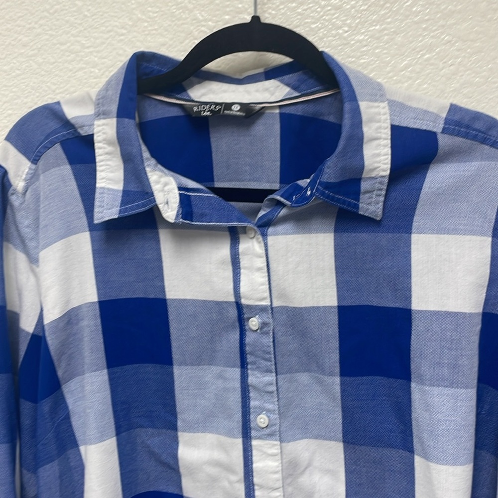Riders by Lee Women’s 1X Blue and White Plaid Casual Button Up Shirt - Picture 2 of 7